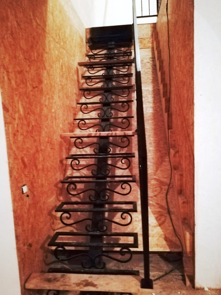  лестница с перилами №2